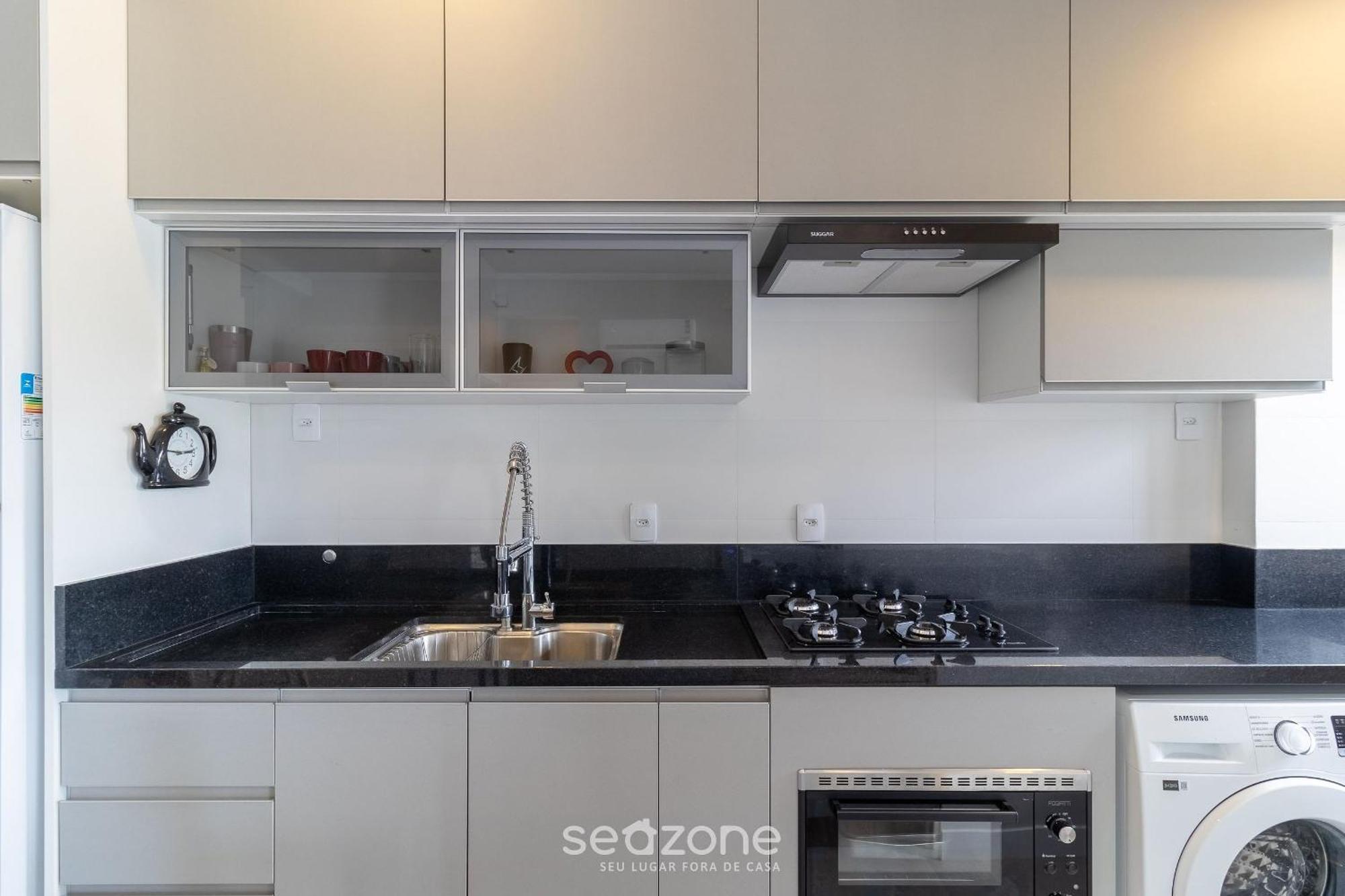 Predio C/ Piscina A 800m Da - Acb Apartamento Florianopolis