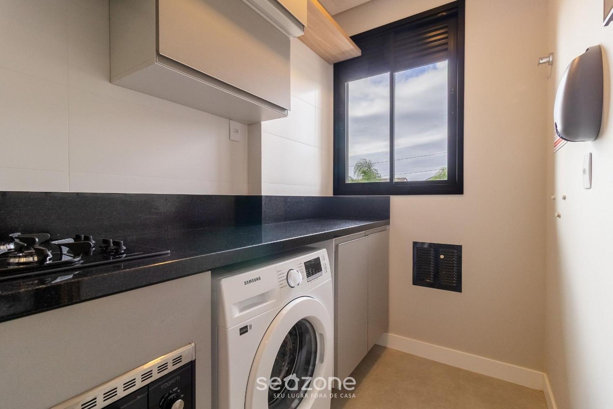 Apartamento Predio C/ Piscina A 800m Da - Acb Florianopolis